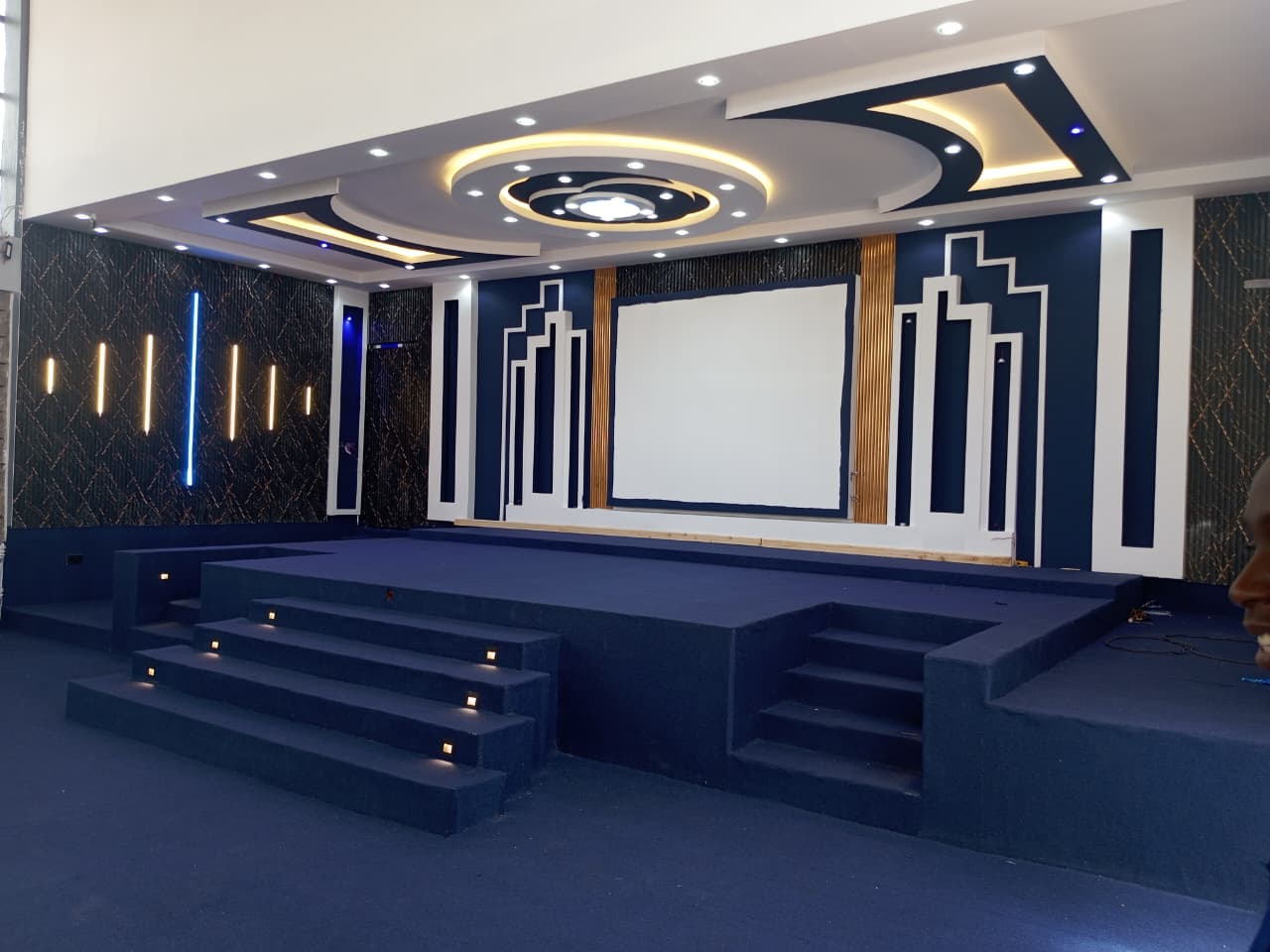 Navy Blue Wall to Wall Altar Carpet - Image 2