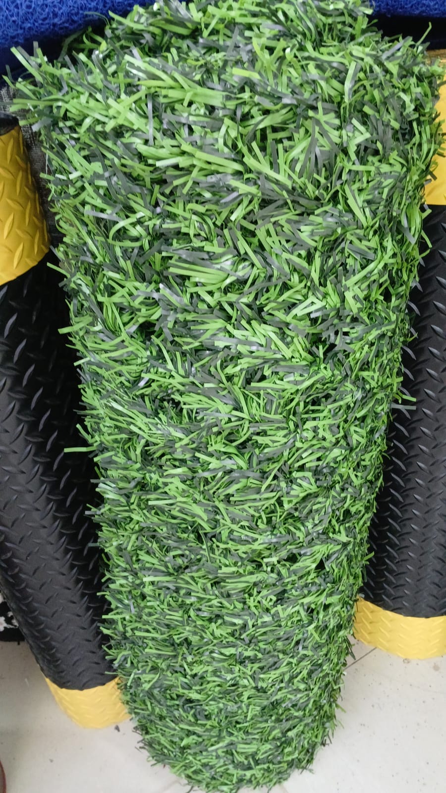 Artificial Grass Wire Fence 1m x 10m | Privacy & Decoration - Image 2